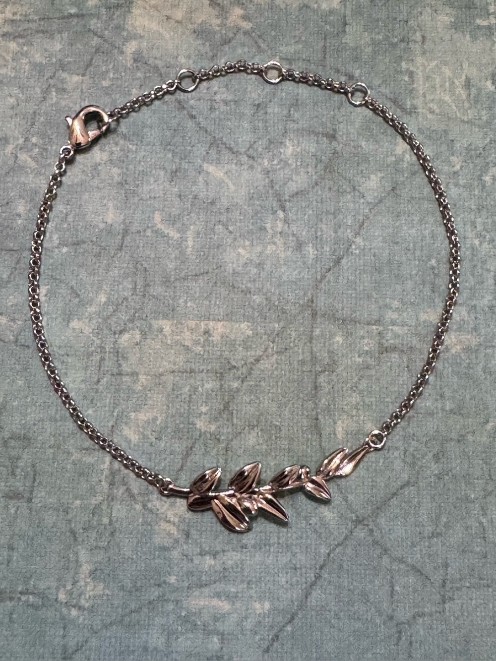 DAINTY BRANCH BRACELET